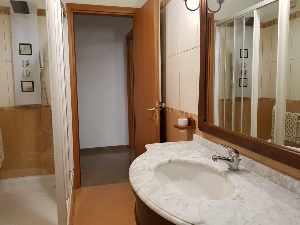 Interno Dieci Rome Exterior photo